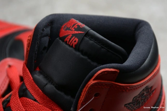 Jordan High Red Air 1 BQ4422-600 Varsity 85 0531